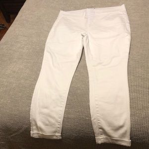 NYDJ white pull on jeans. 12P. Cool Embrace. Lift Tuck Technology. Cuff at hem.